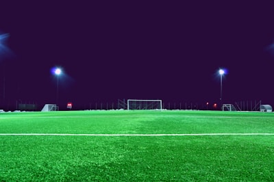 كأس السوبر الأفريقيالأهلي والرجاء صراع العمالقة